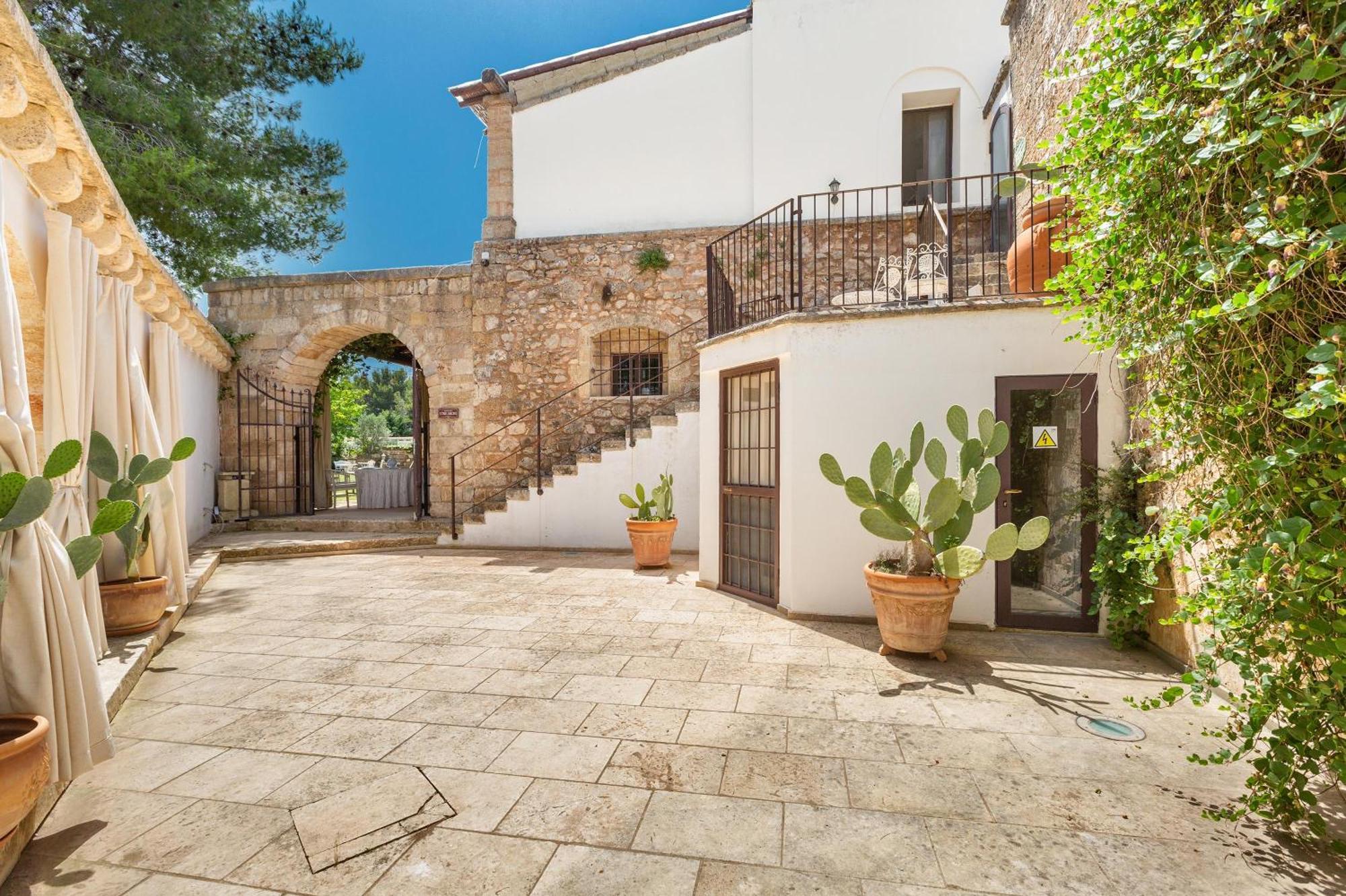 Masseria Cucuruzza Hotel Felline Esterno foto